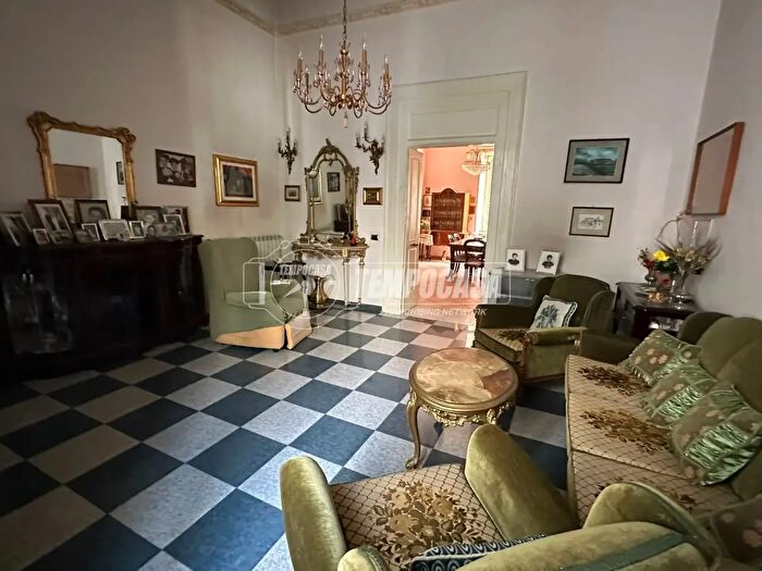 Appartamento trilocale in vendita in Via Giuseppe del Pennino, Acerra