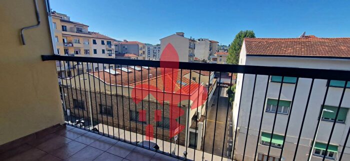 Appartamento trilocale in vendita in Via Ambrogio Traversari, Firenze