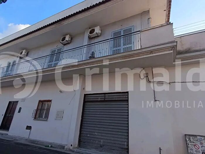 Appartamento trilocale in vendita in Via Giovanni Pascoli, Marigliano