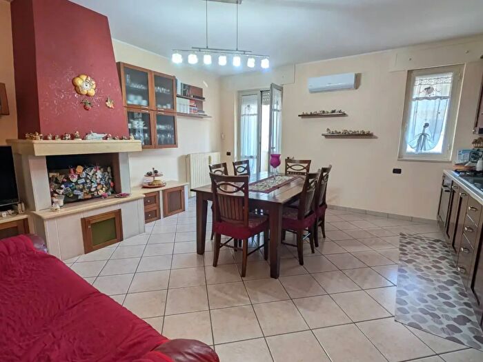 Appartamento trilocale in vendita in Via dAnnunzio, Gallipoli