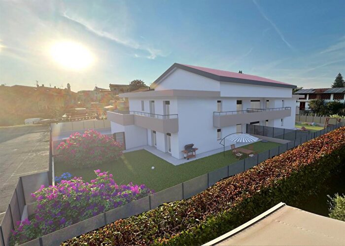 Appartamento trilocale in vendita in Inverigo