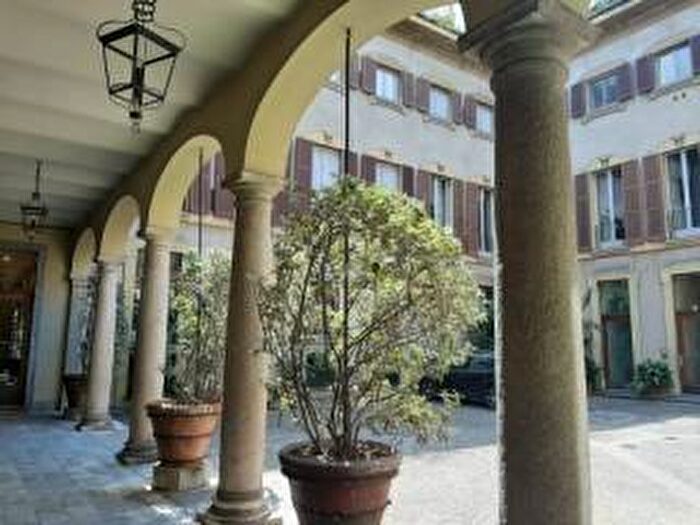 Appartamento con 6 locali in affitto in Via Arco, Cadorna Castello, Milano