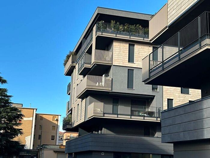 Appartamento bilocale in affitto in Via Bissolati, Villaggio Ferrari Duca degli Abruzzi, Brescia