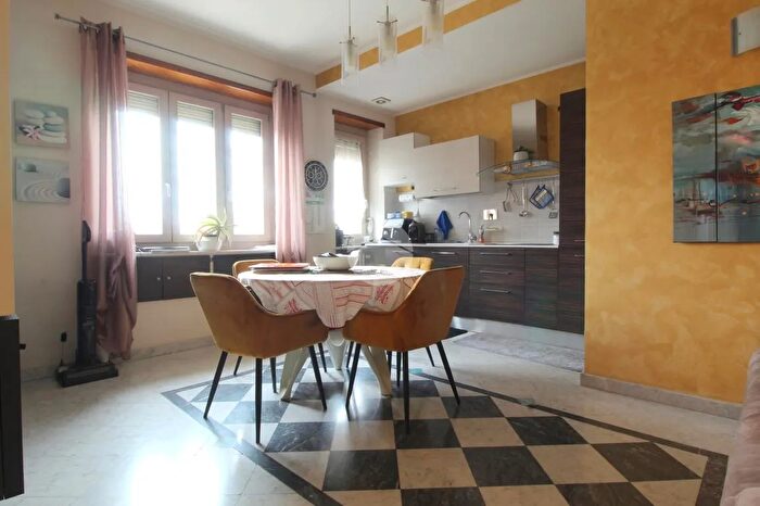 Appartamento bilocale in vendita in Via Verolengo, Torino