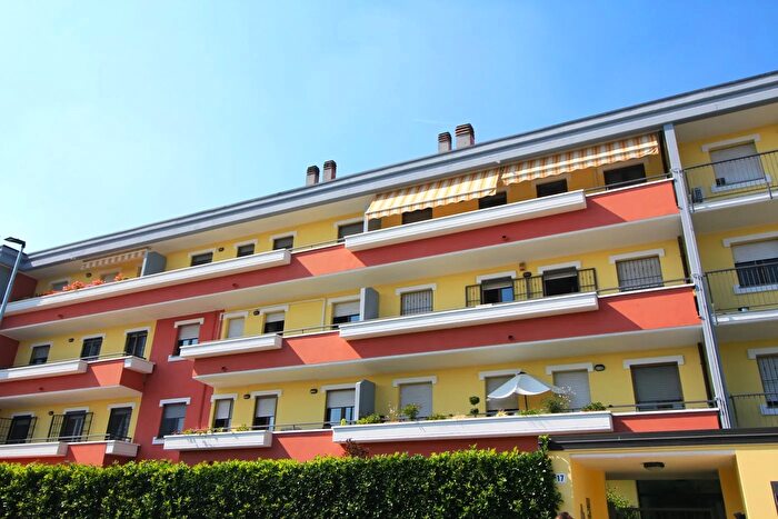 Appartamento bilocale in vendita in Via Carrera, Legnano