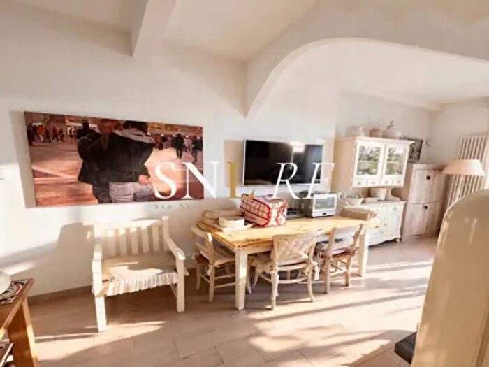 Casa con 6 locali in vendita in Via Piave, Forte Dei Marmi