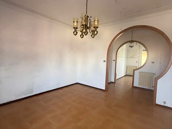 Appartamento quadrilocale in vendita in Carrara