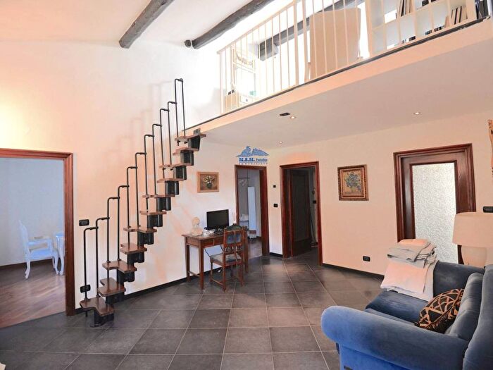 Casa con 5 locali in affitto in Corso Giacomo Matteotti, Centro, Santa Margherita Ligure