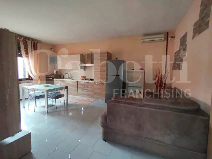 Appartamento trilocale in vendita in Goro