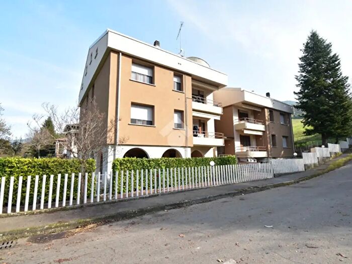 Appartamento trilocale in vendita in Via Roma, Calestano