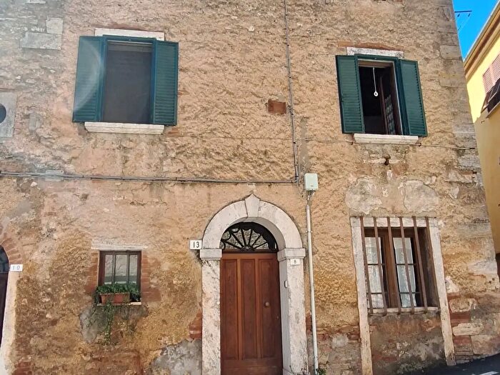 Casa con 8 locali in vendita in Via San Rocco, Rapolano Terme