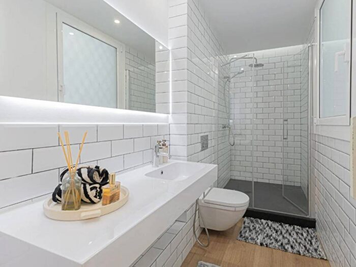 Appartamento trilocale in affitto in Solari, Milano