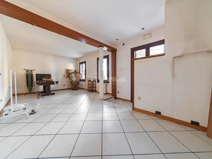 Appartamento trilocale in vendita in Abano Terme