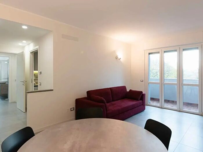 Appartamento trilocale in affitto in Via Luigi Negrinelli, Cologno Monzese