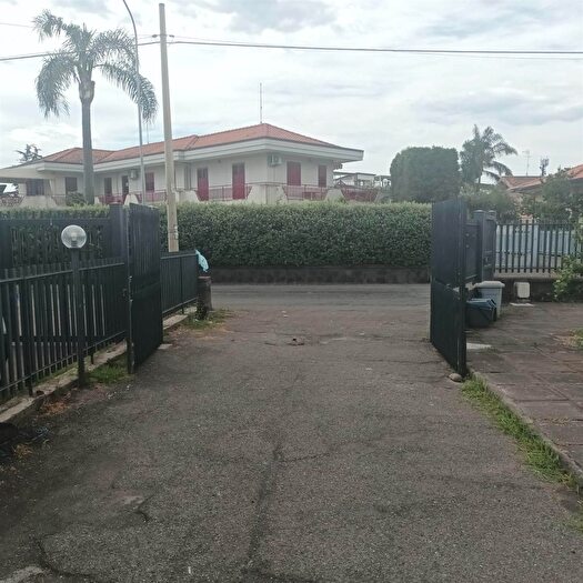 Appartamento trilocale in vendita in Viale Immacolata, Mascali