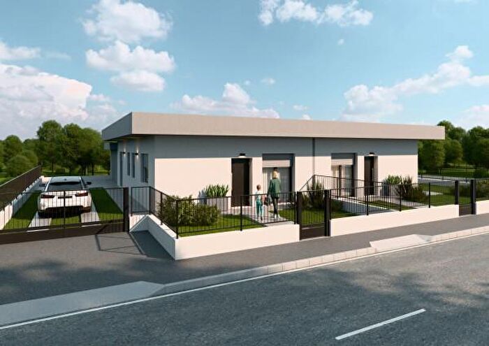 Casa quadrilocale in vendita in Via dellIncoronata, Martinengo