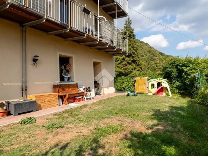 Appartamento trilocale in vendita in Via Giordanotti, Torre Pellice