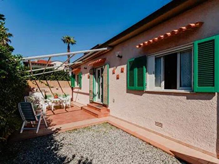 Casa trilocale in affitto in Via Agnelli, Centro, Forte dei Marmi
