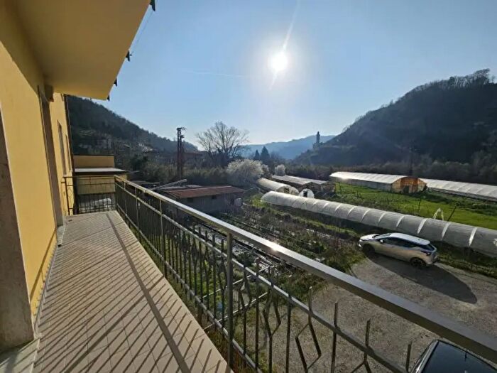 Appartamento quadrilocale in affitto in Via Prioria, Carasco