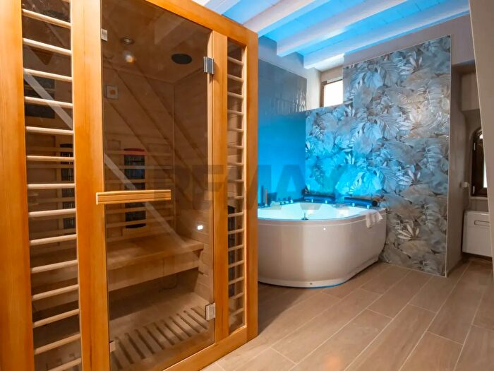 Casa quadrilocale in vendita in Bari