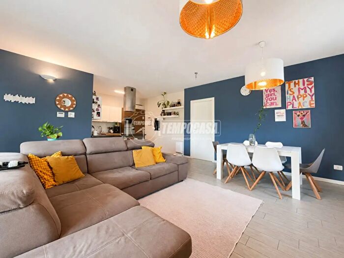 Appartamento quadrilocale in vendita in Via Pastore, Peschiera Del Garda