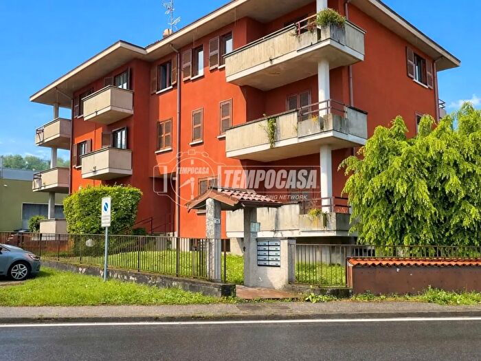 Appartamento quadrilocale in vendita in Via per Olgiate Molgora, Brivio