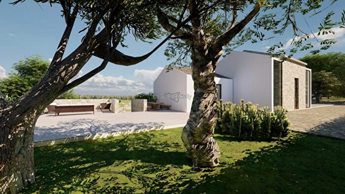 Casa quadrilocale in vendita in Contrada Margione, Modica