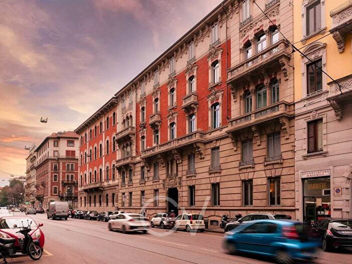 Appartamento con 5 locali in affitto in Via Giovanni Boccaccio, Vincenzo Monti, Milano