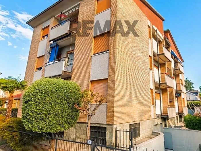 Appartamento quadrilocale in vendita in Via Monte Rosa, Arese