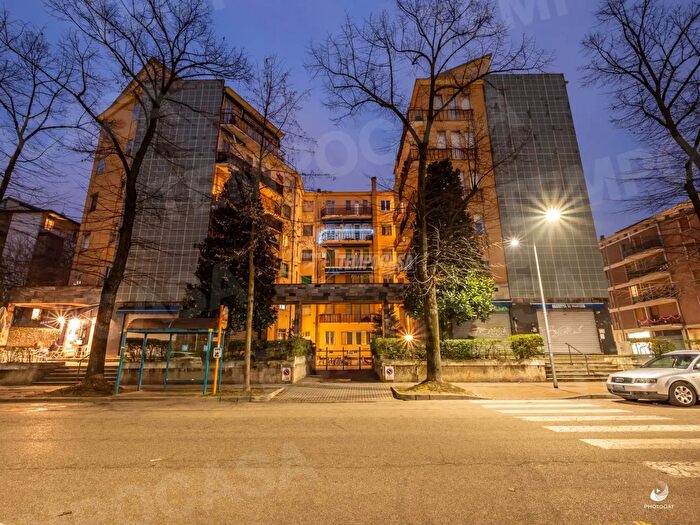 Appartamento trilocale in vendita in Viale Gianevangelista Gobio, Mantova