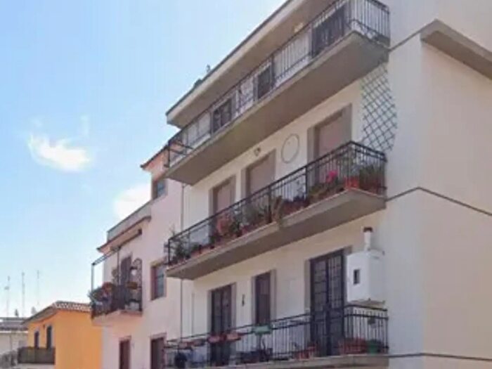 Appartamento trilocale in vendita in Via Carlo Palombi, Roma