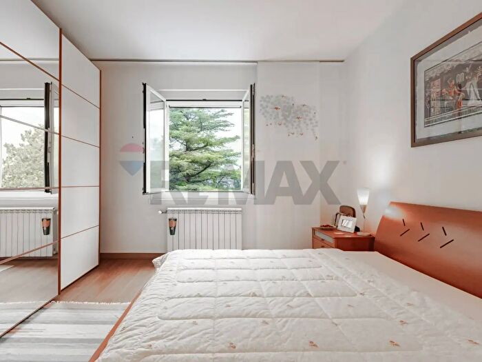 Appartamento quadrilocale in vendita in Via Adolfo Levier, Trieste