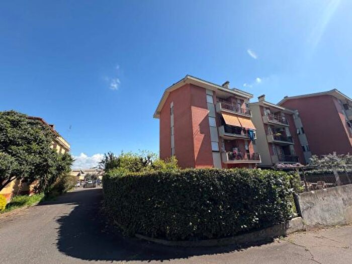 Appartamento trilocale in vendita in Roma