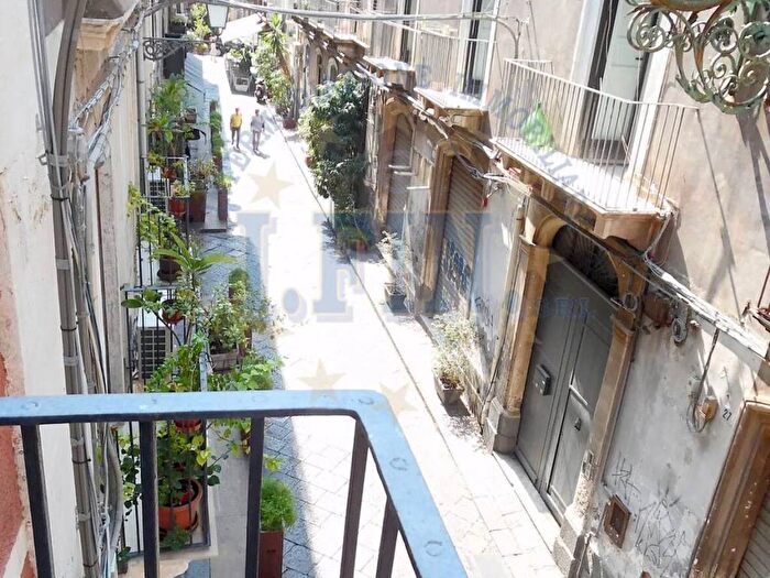 Appartamento trilocale in affitto in Via Santa Filomena, Corso Sicilia Fiera, Catania