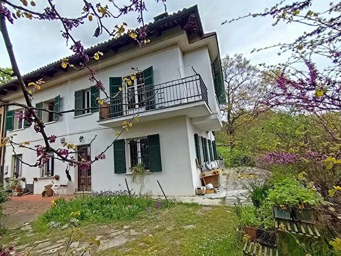 Casa con 10 locali in vendita in San Damiano DAsti