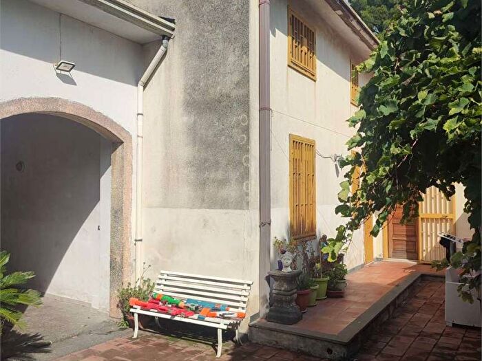 Appartamento con 5 locali in affitto in Centro, Zafferana Etnea