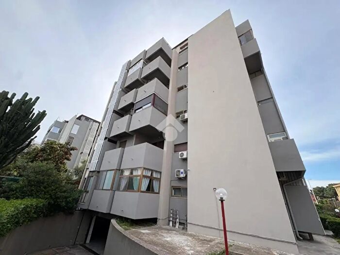 Appartamento trilocale in vendita in Via del Canneto, Cagliari