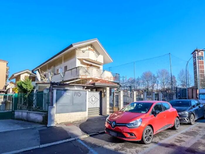 Appartamento trilocale in vendita in Via Bergamina, Pero