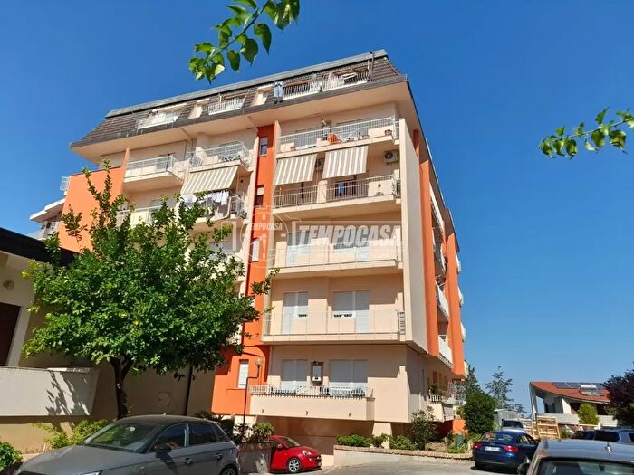 Appartamento quadrilocale in vendita in Via CB Cavour, Vibo Valentia