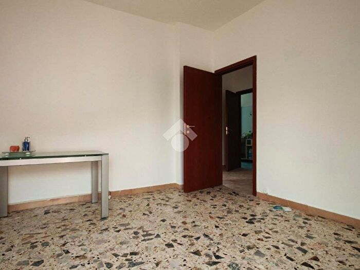 Appartamento trilocale in affitto in Via robinie, Centro, Opera