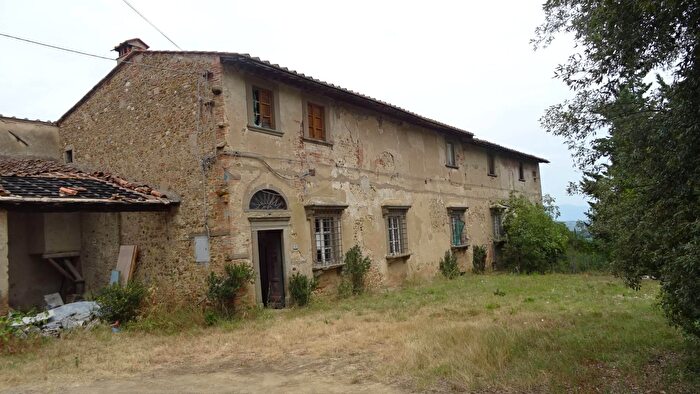Casa con 20 locali in vendita in Via della Chiesa, Montespertoli