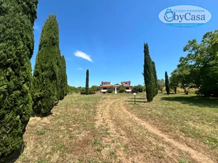 Casa con 6 locali in vendita in Strada Santo Janni, Oriolo Romano