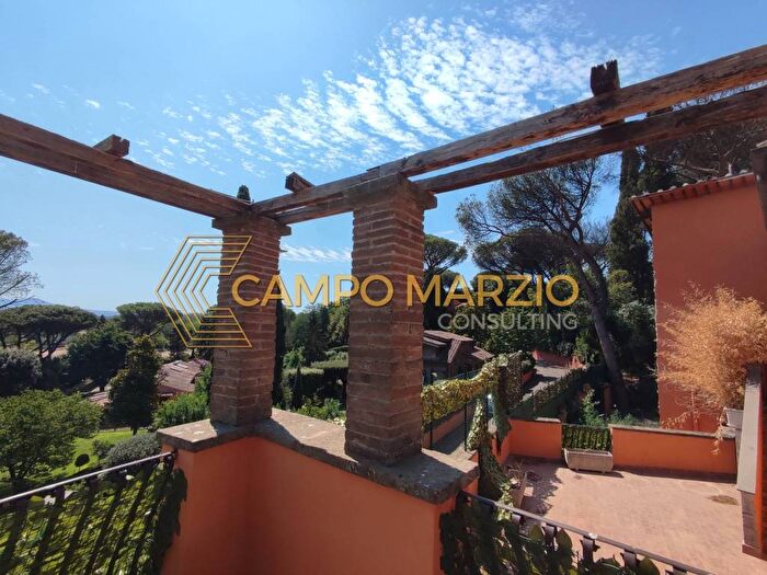 Casa con 6 locali in affitto in Via dei Metelli, Appia Pignatelli, Roma