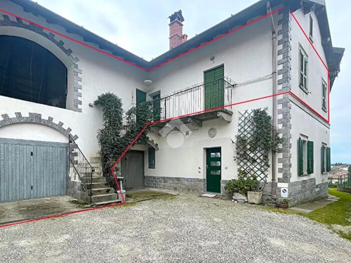 Appartamento quadrilocale in vendita in Via Risorgimento, Vertemate Con Minoprio