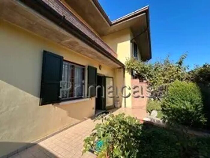 Casa con 5 locali in vendita in Via Don Ambrosini B, Prevalle