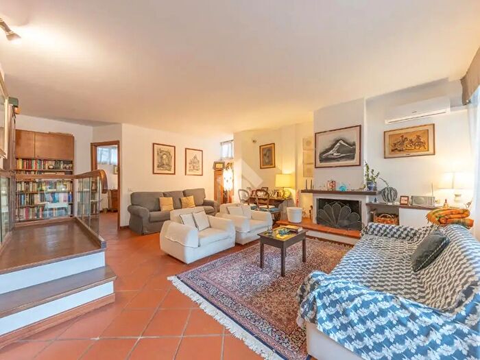 Appartamento bilocale in vendita in Via Piero Foscari, Roma