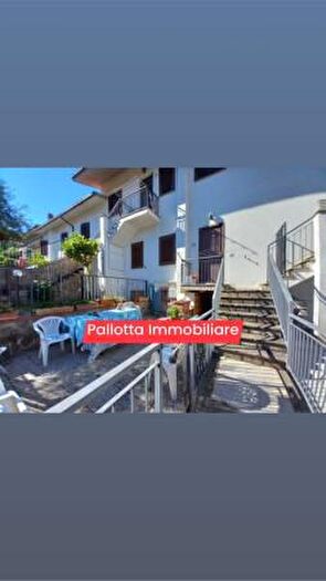 Appartamento trilocale in vendita in Località Cancelletto, Valentano