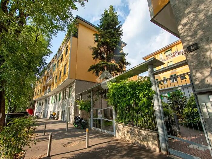 Appartamento bilocale in vendita in Piazzale Accursio, Milano