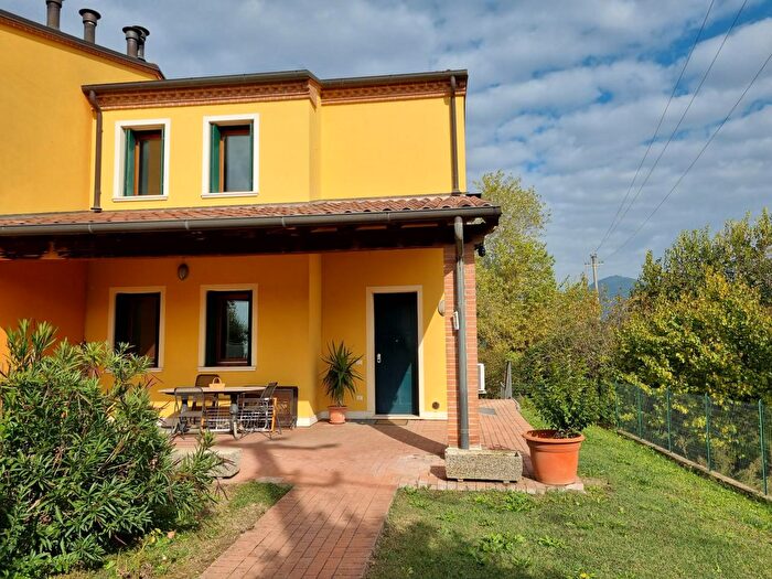 Casa con 5 locali in vendita in Via Vo di Sotto, Vo