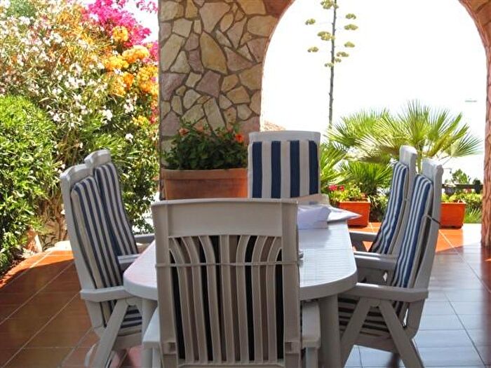 Casa quadrilocale in vendita in Via Umbria, Menfi